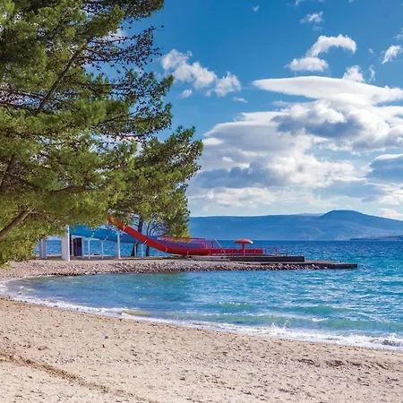 Gorgeous Apartment In Crikvenica With Sauna * Crikvenica